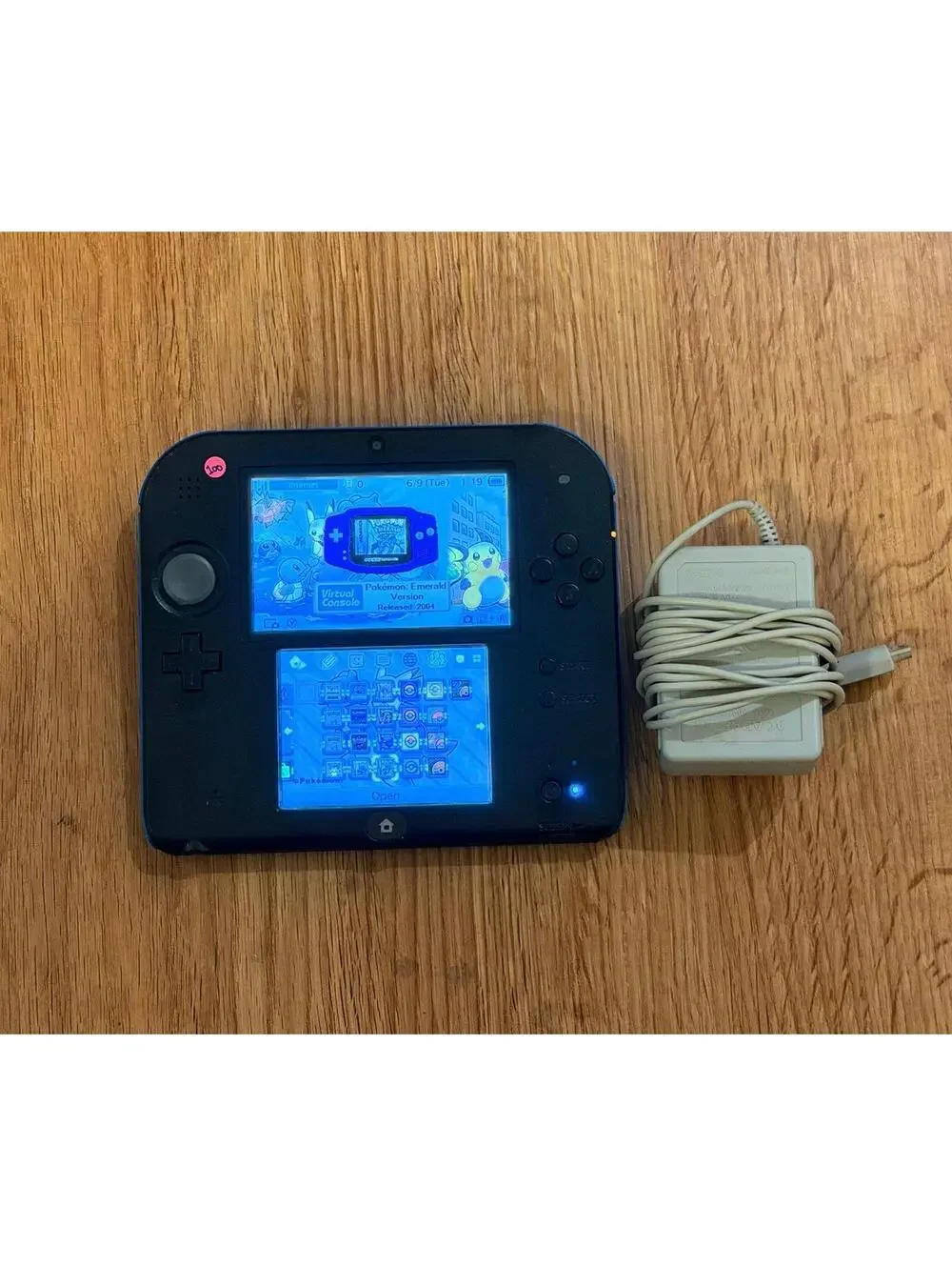 Nintendo 2DS (Electric Blue)(Customized)